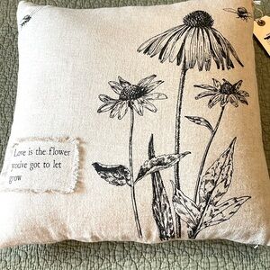 18“ Square Pillow Printed With Flowers & Bees